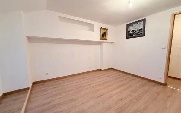 Maison à vendre    7 pièces •  Riscle