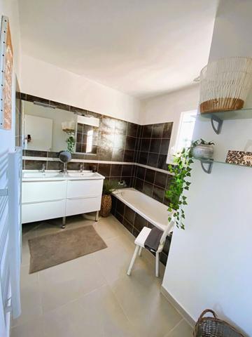 Villa Avec Piscine Et Garage