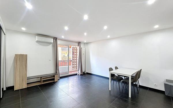 Appartement à vendre    1 pièce • 33,26 m2 Saint-Laurent-du-Var