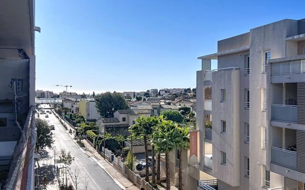 Appartement à vendre    1 pièce • 33,26 m2 Saint-Laurent-du-Var