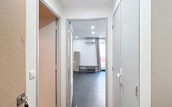 Appartement à vendre    1 pièce • 33,26 m2 Saint-Laurent-du-Var