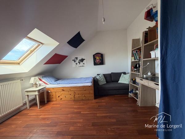 VITRE - Maison - Coeur de ville - Volumes, calme et revenu locatif