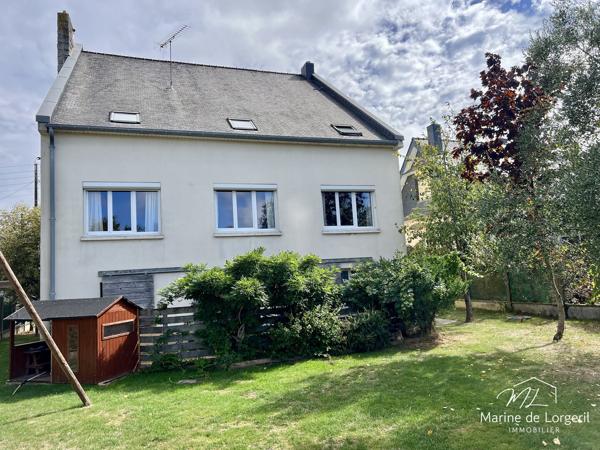 VITRE - Maison - Coeur de ville - Volumes, calme et revenu locatif