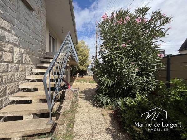 VITRE - Maison - Coeur de ville - Volumes, calme et revenu locatif