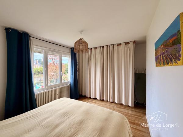 VITRE - Maison - Coeur de ville - Volumes, calme et revenu locatif