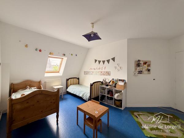 VITRE - Maison - Coeur de ville - Volumes, calme et revenu locatif