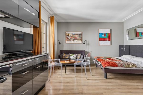Vente Appartement de luxe Paris 8 1 pièce 24 m²