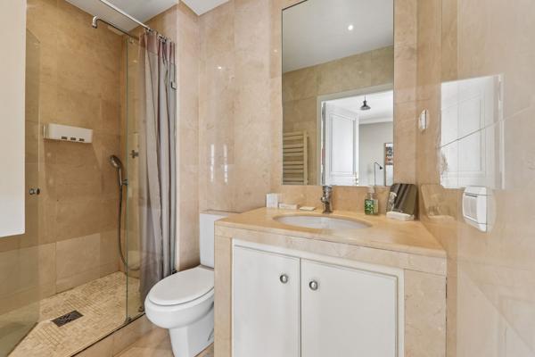 Vente Appartement de luxe Paris 8 1 pièce 24 m²