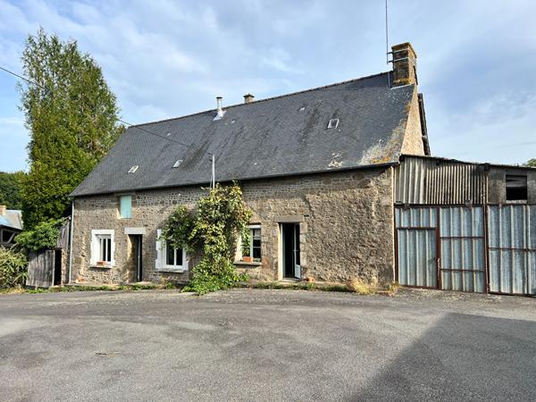 Fermette à rénover - 80 m2 - 9000 m2 de terrain , Saint berthevin la tanniere