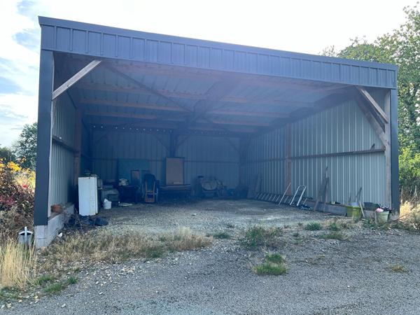 Fermette à rénover - 80 m2 - 9000 m2 de terrain , Saint berthevin la tanniere