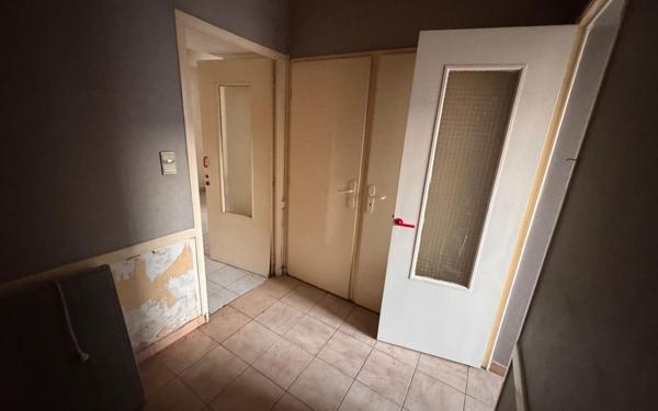 Appartement à vendre    2 pièces •  Rousson