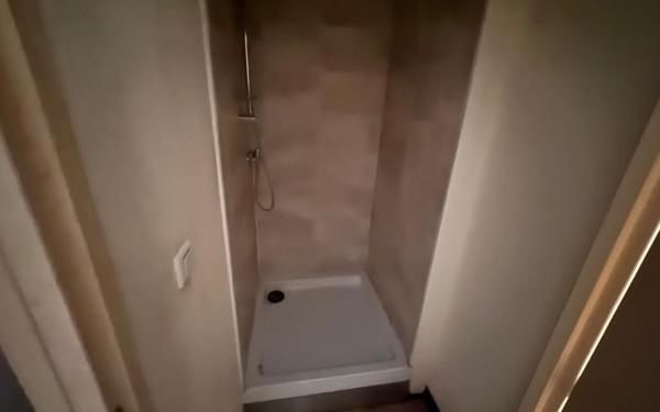 Appartement à vendre    2 pièces •  Rousson