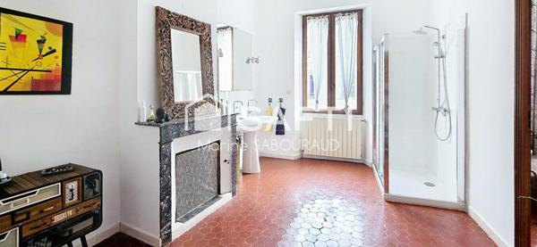 Maison de village avec Cour et Terrasse