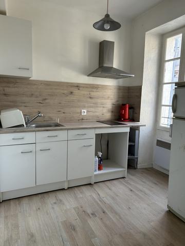 Courthézon (84350) Immeuble de rapport à Courthézon de 160 m2