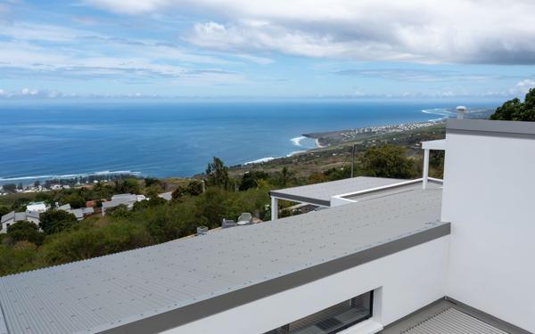 Maison à vendre    4 pièces • 158 m2 Saint-Leu