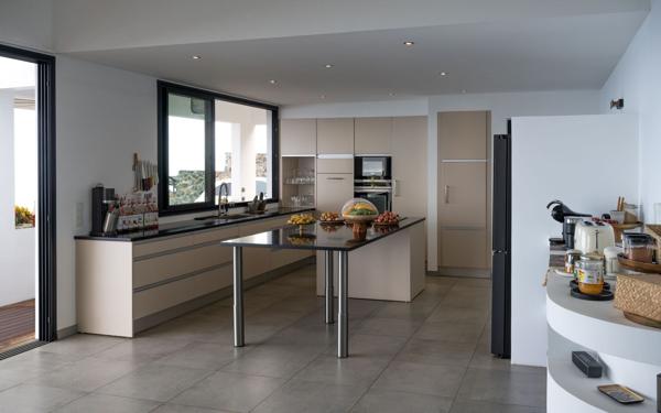 Maison à vendre    4 pièces • 158 m2 Saint-Leu