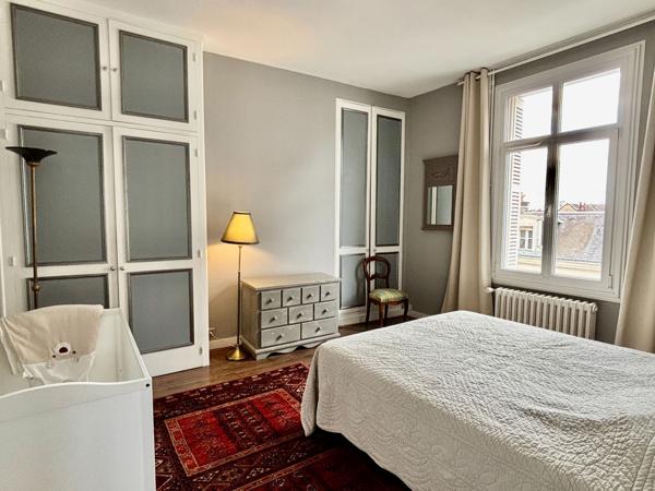 Vente Maison de luxe Tours 7 Pièces 208 m²