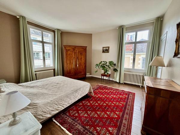 Vente Maison de luxe Tours 7 Pièces 208 m²