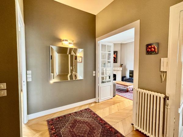 Vente Maison de luxe Tours 7 Pièces 208 m²