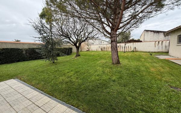 Maison à vendre    4 pièces •  Meschers-sur-Gironde