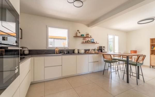 Maison à vendre    4 pièces • 111 m2 Montluel