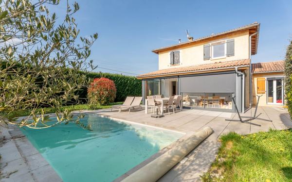 Maison à vendre    4 pièces • 111 m2 Montluel