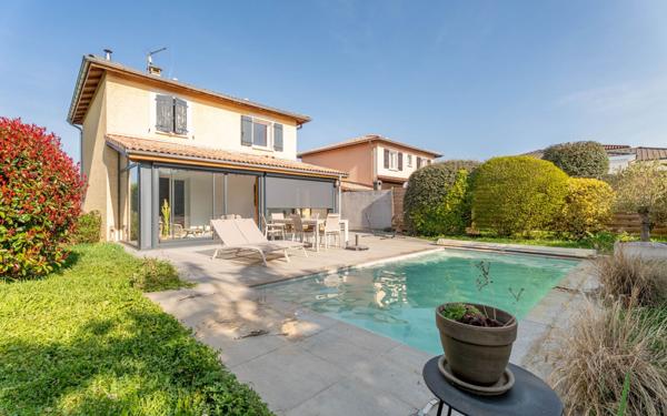 Maison à vendre    4 pièces • 111 m2 Montluel