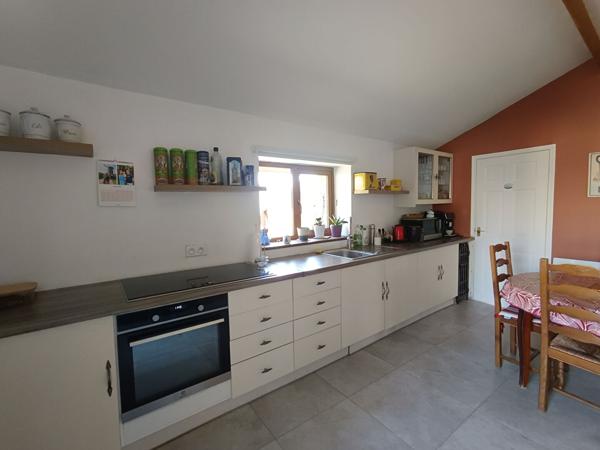 Maison en pierre rénovée : authenticité & modernité réunies