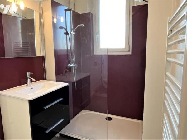 Nantes Dalby, proche Tram, T2 traversant de 47 m²