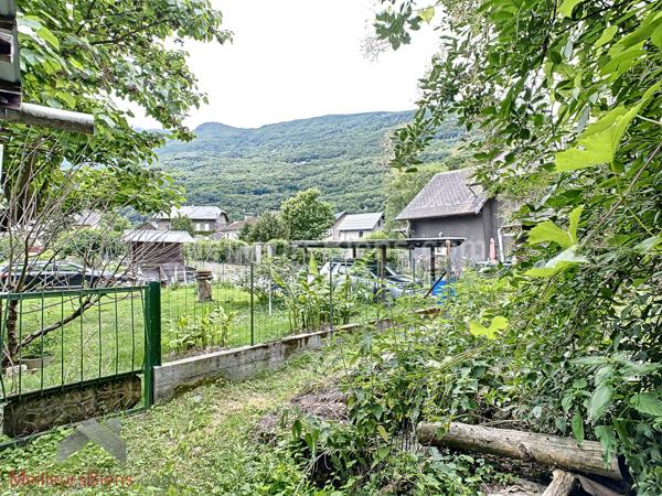 Epierre - Maison de village à rénover