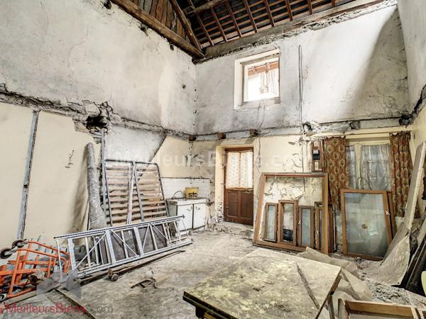 Epierre - Maison de village à rénover