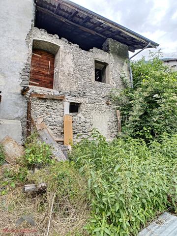 Epierre - Maison de village à rénover