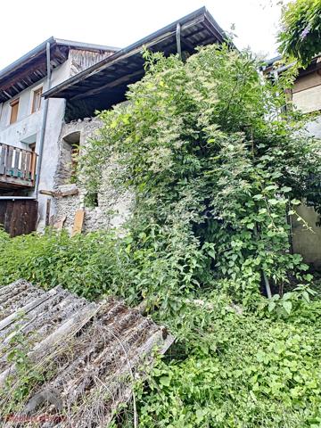 Epierre - Maison de village à rénover