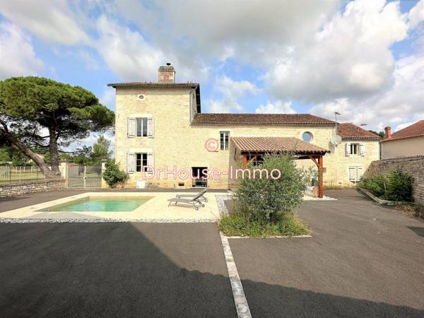 Maison à vendre 12 pièces de 368 m²