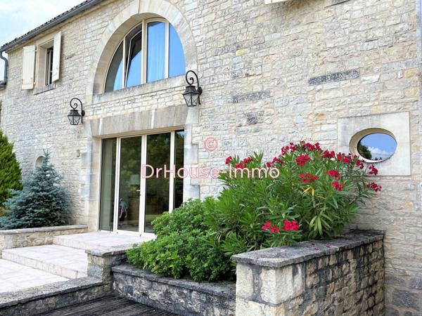 Maison à vendre 12 pièces de 368 m²