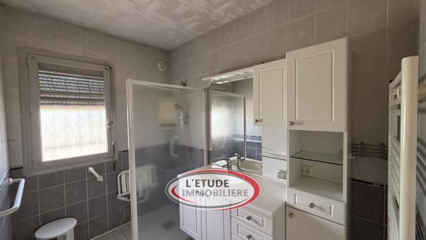 Maison individuel en copropriété de plain-pied "T4" avec 589 m² de terrain - fort potentiel !