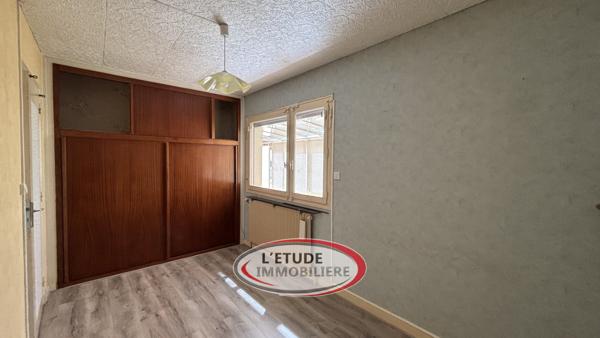 Maison individuel en copropriété de plain-pied "T4" avec 589 m² de terrain - fort potentiel !