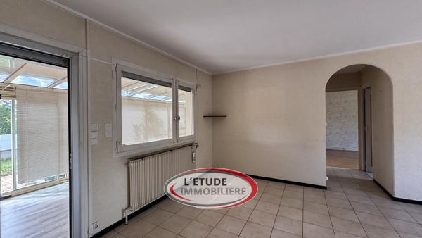 Maison individuel en copropriété de plain-pied "T4" avec 589 m² de terrain - fort potentiel !