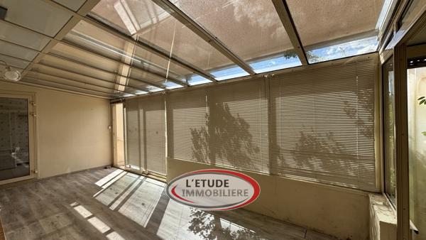 Maison individuel en copropriété de plain-pied "T4" avec 589 m² de terrain - fort potentiel !