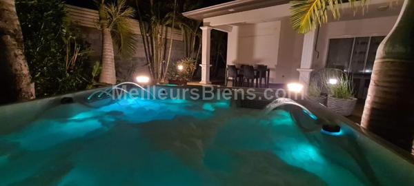 VILLA DE STANDING  PLAIN PIED QUARTIER RESIDENTIEL MANAPANY LES BAS