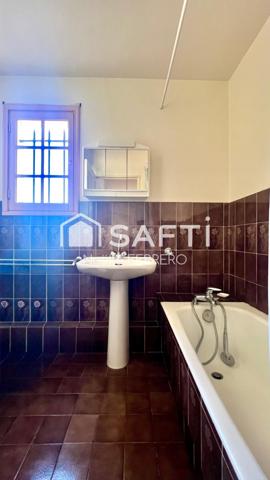 Bastidon en duplex en rez de jardin à pied port SANTA LUCIA et commerces