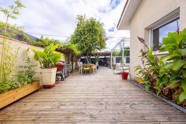 Grande maison avec studio indépendant à Mérignac Capeyron