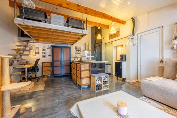 Grande maison avec studio indépendant à Mérignac Capeyron