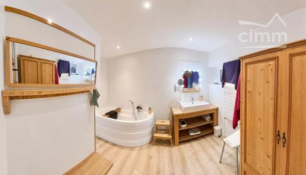 MOINS DE 3 000 €/m², ne manquez pas cette belle opportunité, les plus réactifs seront les gagnants.