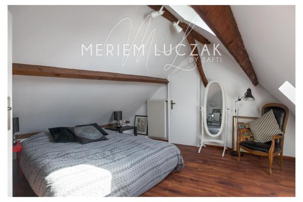 Ambiance chaleureuse dans cette maison familial, dans un secteur calme et recherché à 5 minutes du centre ville ,à decouvrir sans tarder!