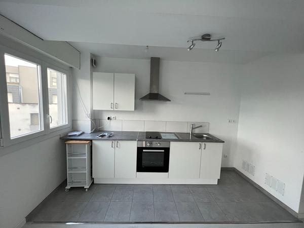 APPARTEMENT dans résidence avec balcon disponible à partir du 05/12/2026