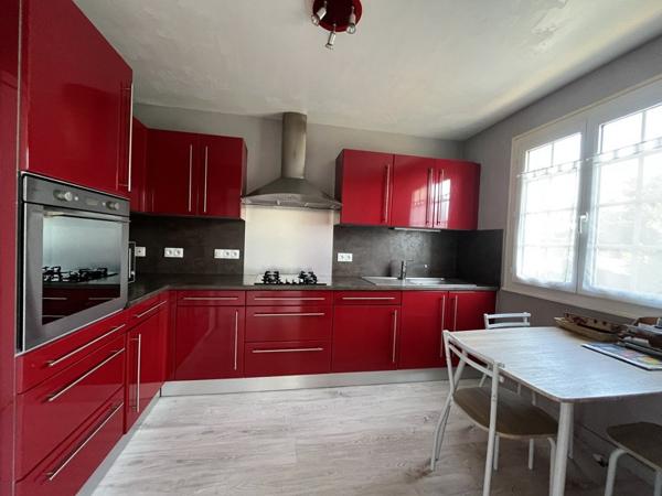 Maison 114 030 € Châteauneuf-du-Faou 3 p 70 m² DPE F