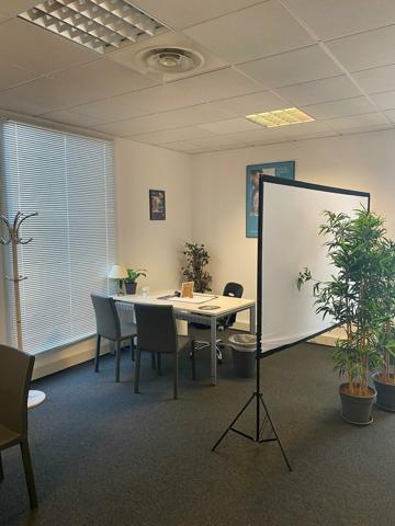 Bureaux à louer à Avignon Agroparc 88 m², fibre optique, parking commun