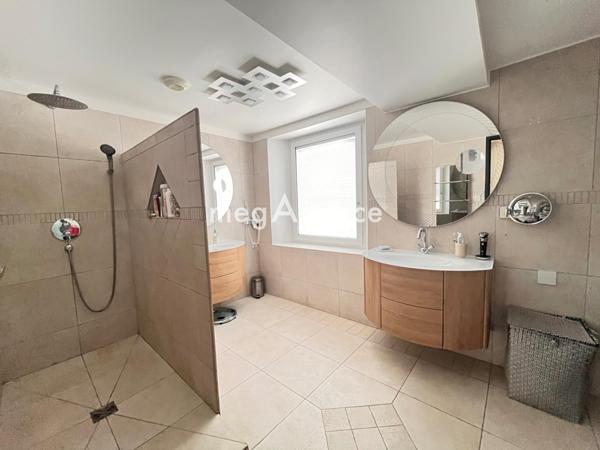 Appartement à SAINT-NOM-LA-BRETECHE, 78860 - 5 pièces 118m²