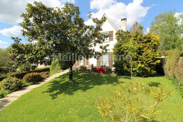 CHOLET, MAGNIFIQUE MAISON 203M2 HABITABLES, 5 CHAMBRES